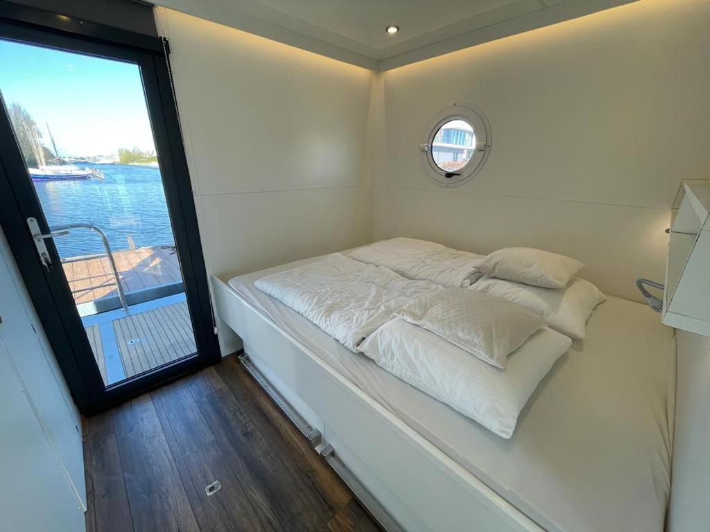 Hotel Houseboat Kamperland Zewnętrze zdjęcie